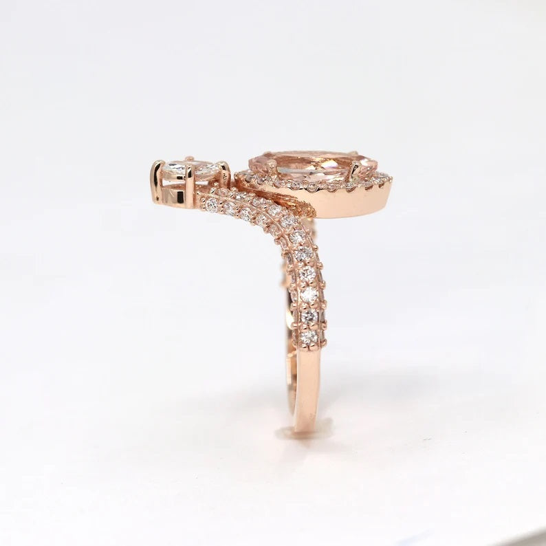 14K MARQUISE MORGANITE DIAMOND HALO CHEVRON RING