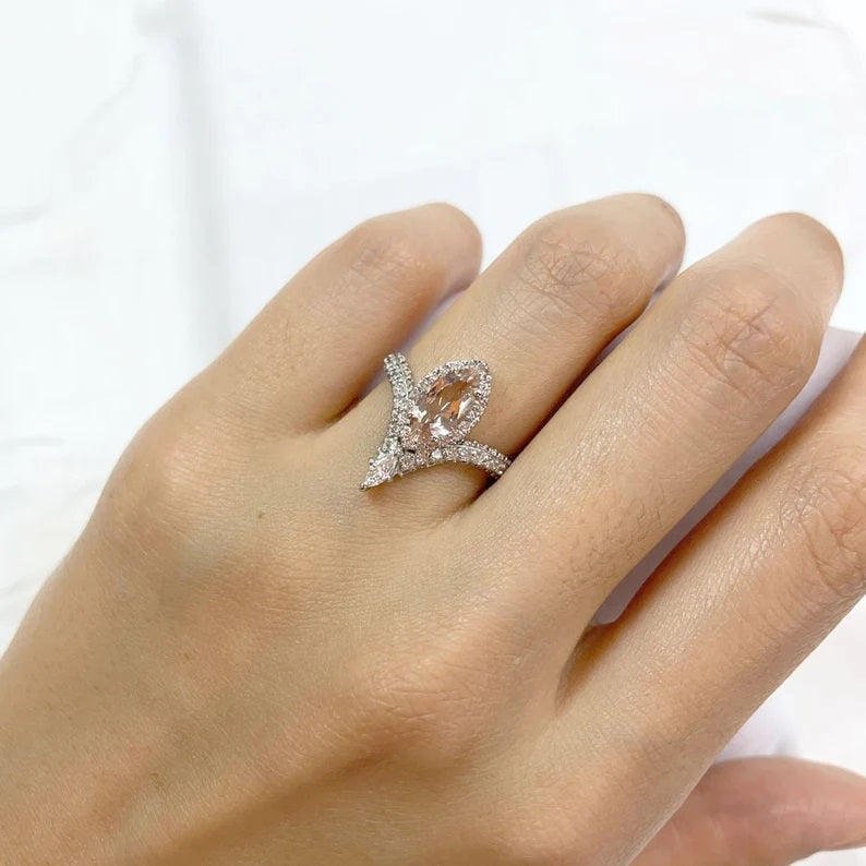 14K MARQUISE MORGANITE DIAMOND HALO CHEVRON RING