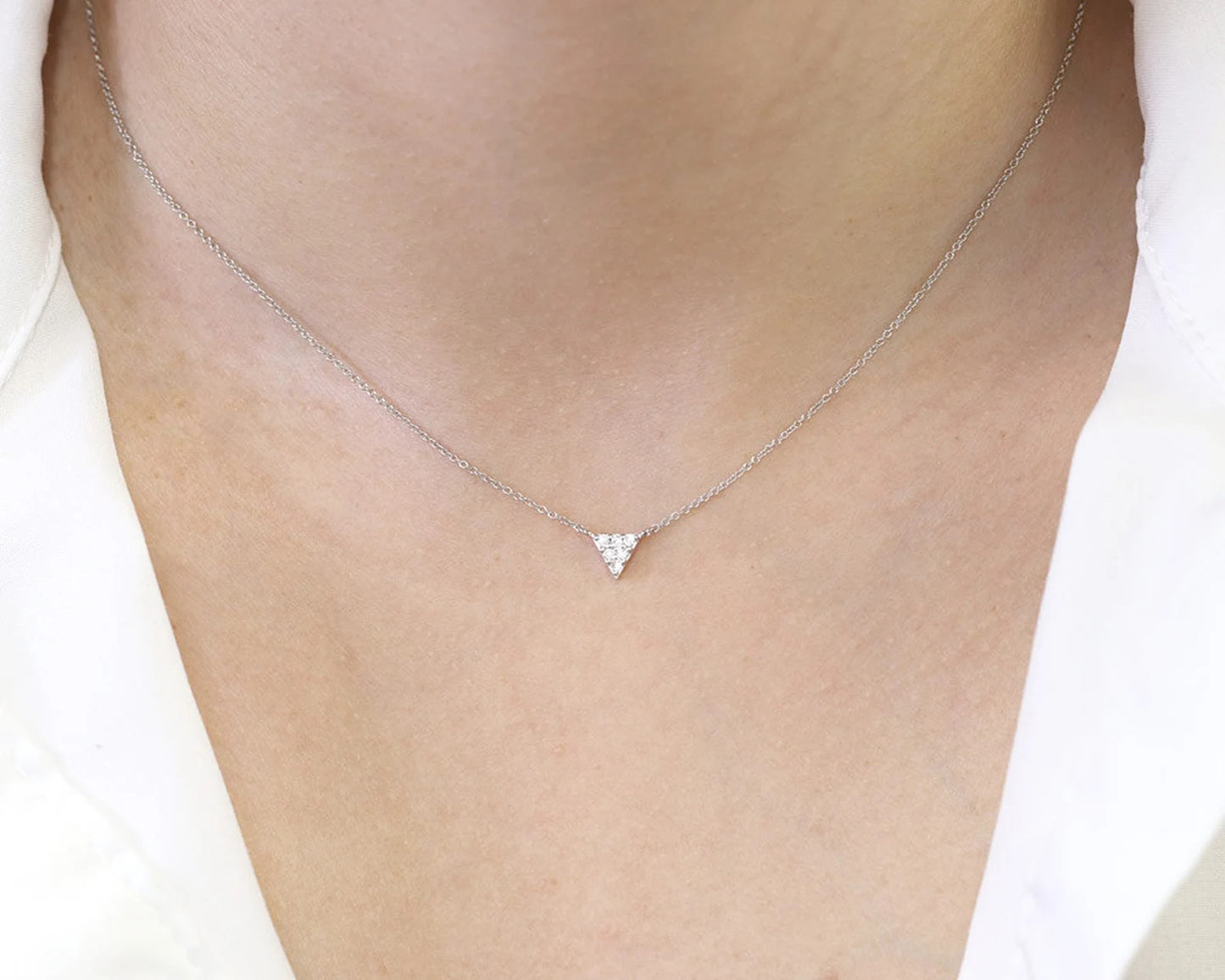 14K DIAMOND TINY TRIANGLE NECKLACE