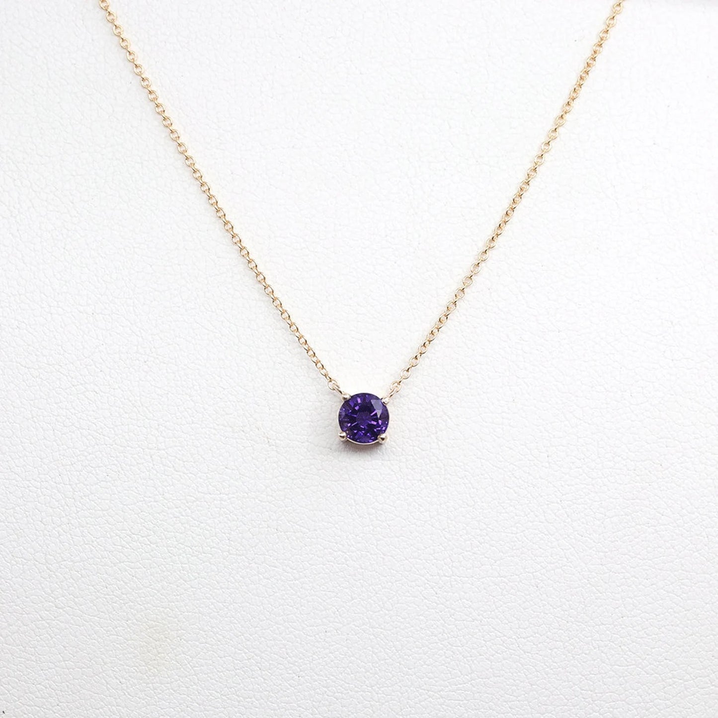 14K AMETHYST SOLITAIRE NECKLACE