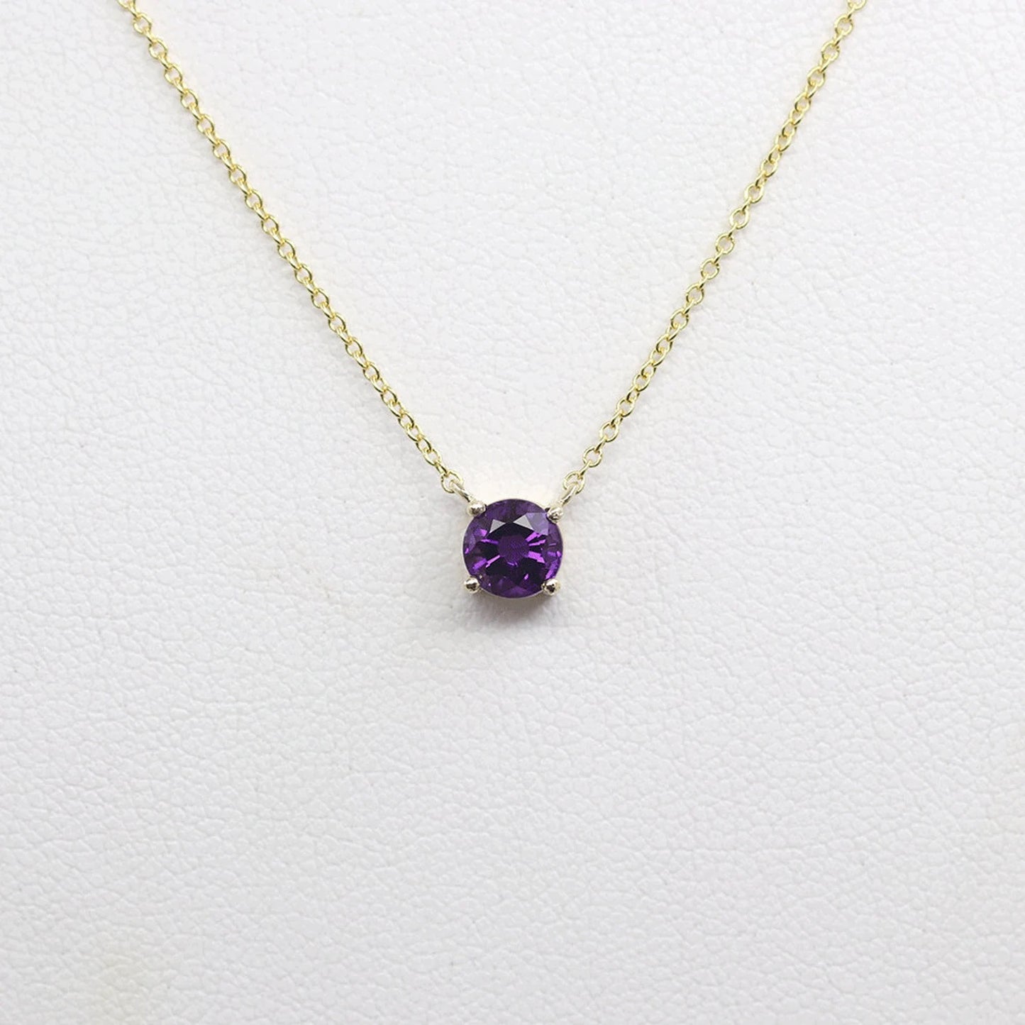 14K AMETHYST SOLITAIRE NECKLACE