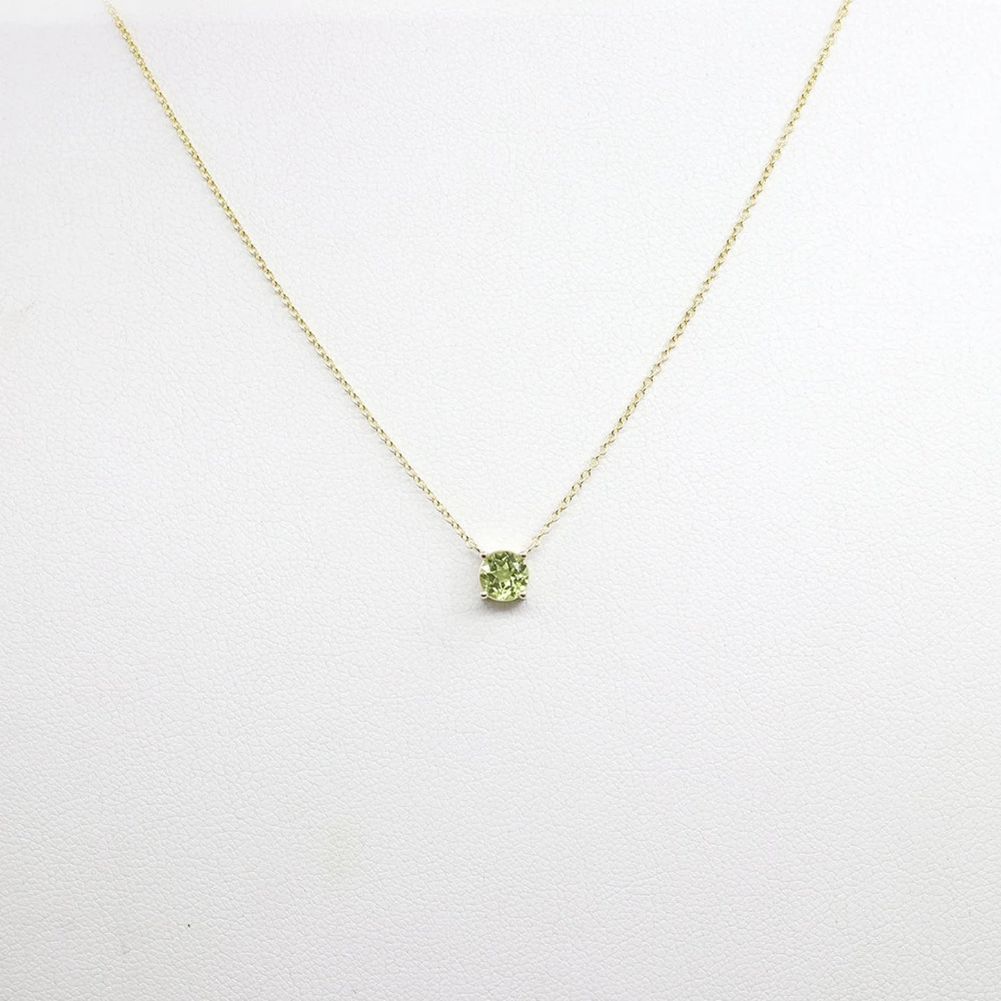 14K PERIDOT SOLITAIRE NECKLACE