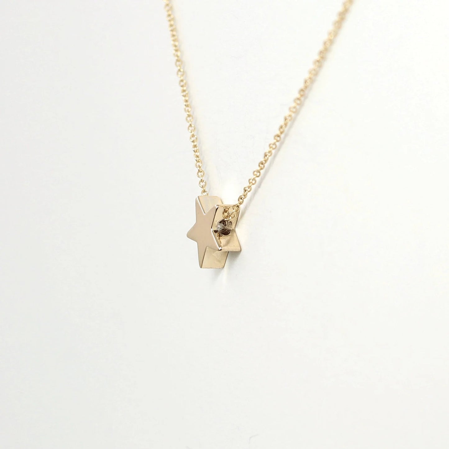 14K STAR NECKLACE