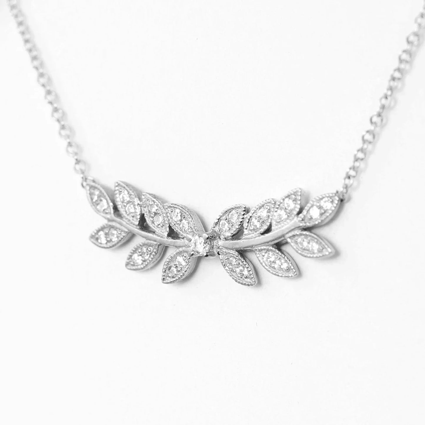 14K DIAMOND LEAF NECKLACE
