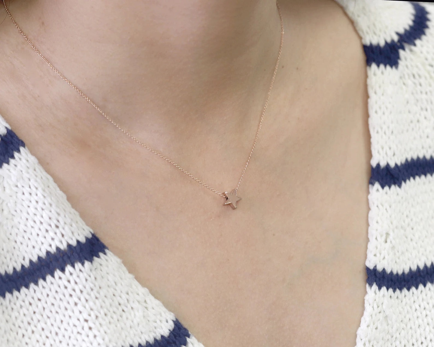 14K STAR NECKLACE