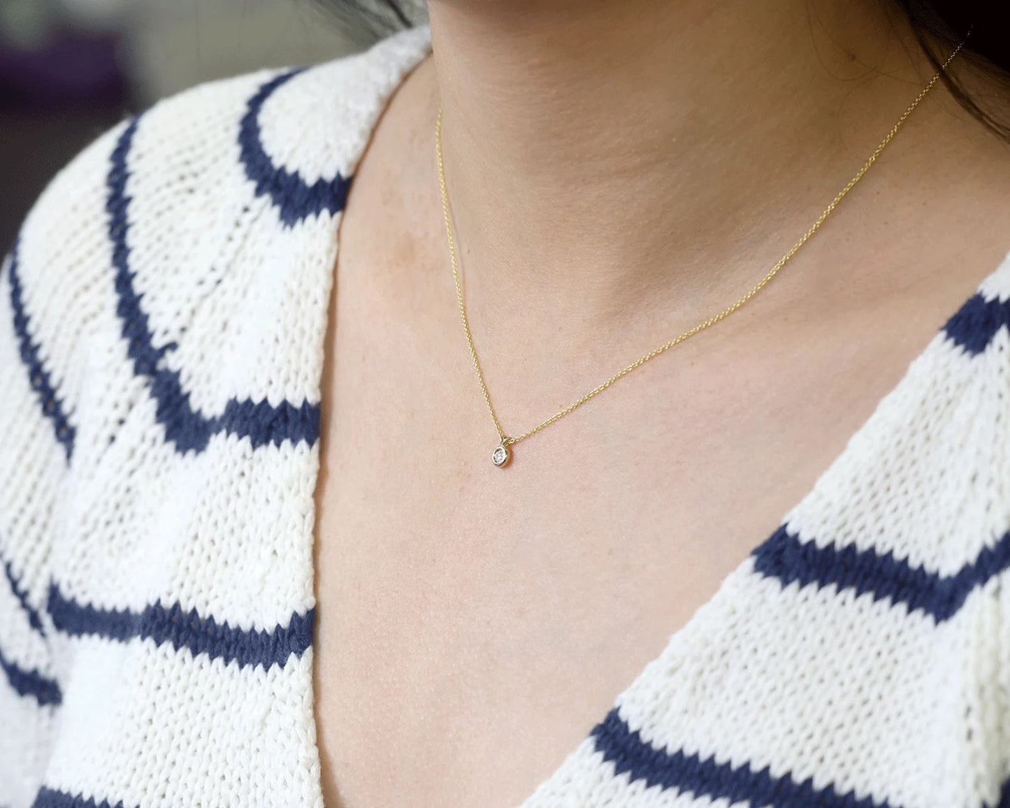 14K 0.05CT DIAMOND BEZEL SLIDING NECKLACE