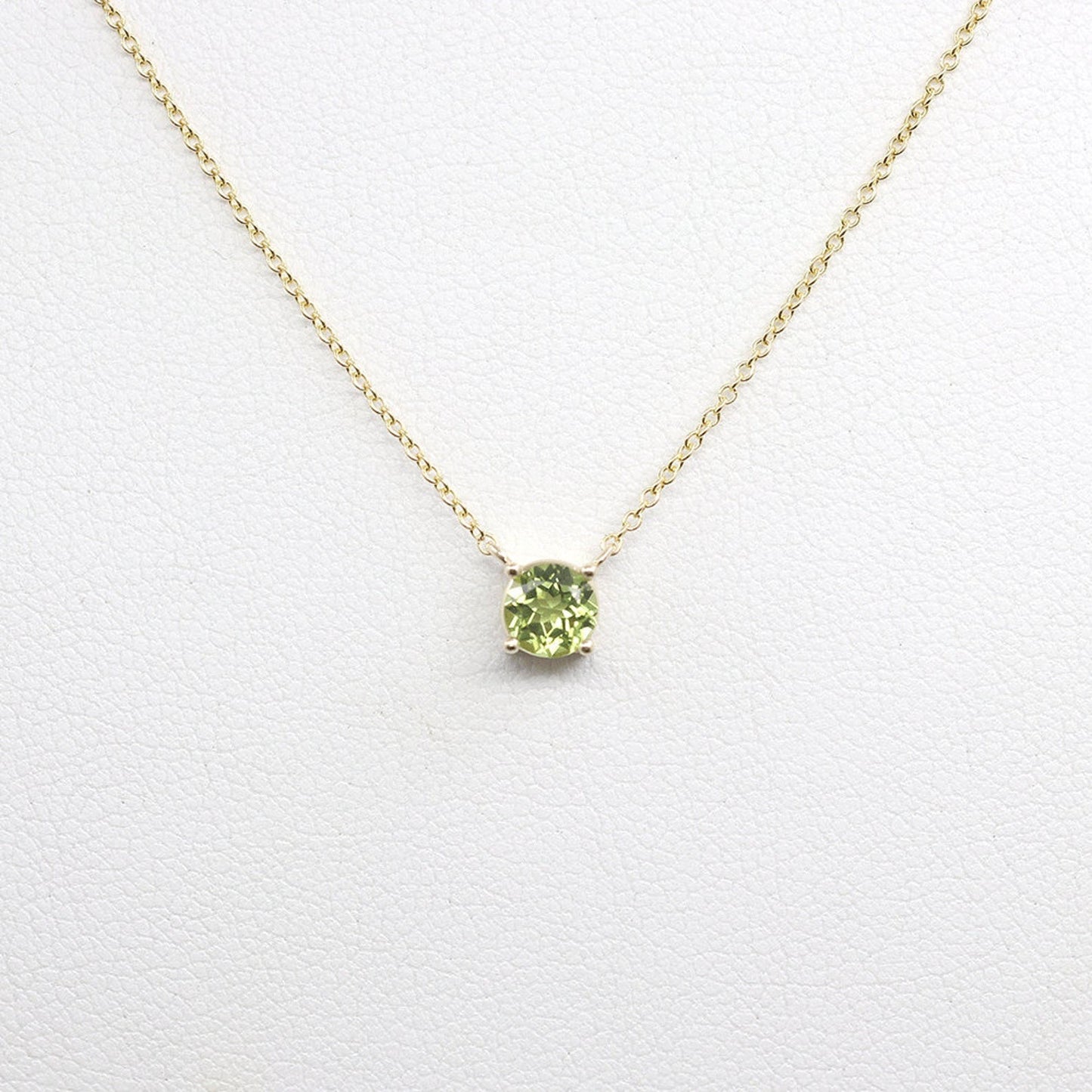 14K PERIDOT SOLITAIRE NECKLACE