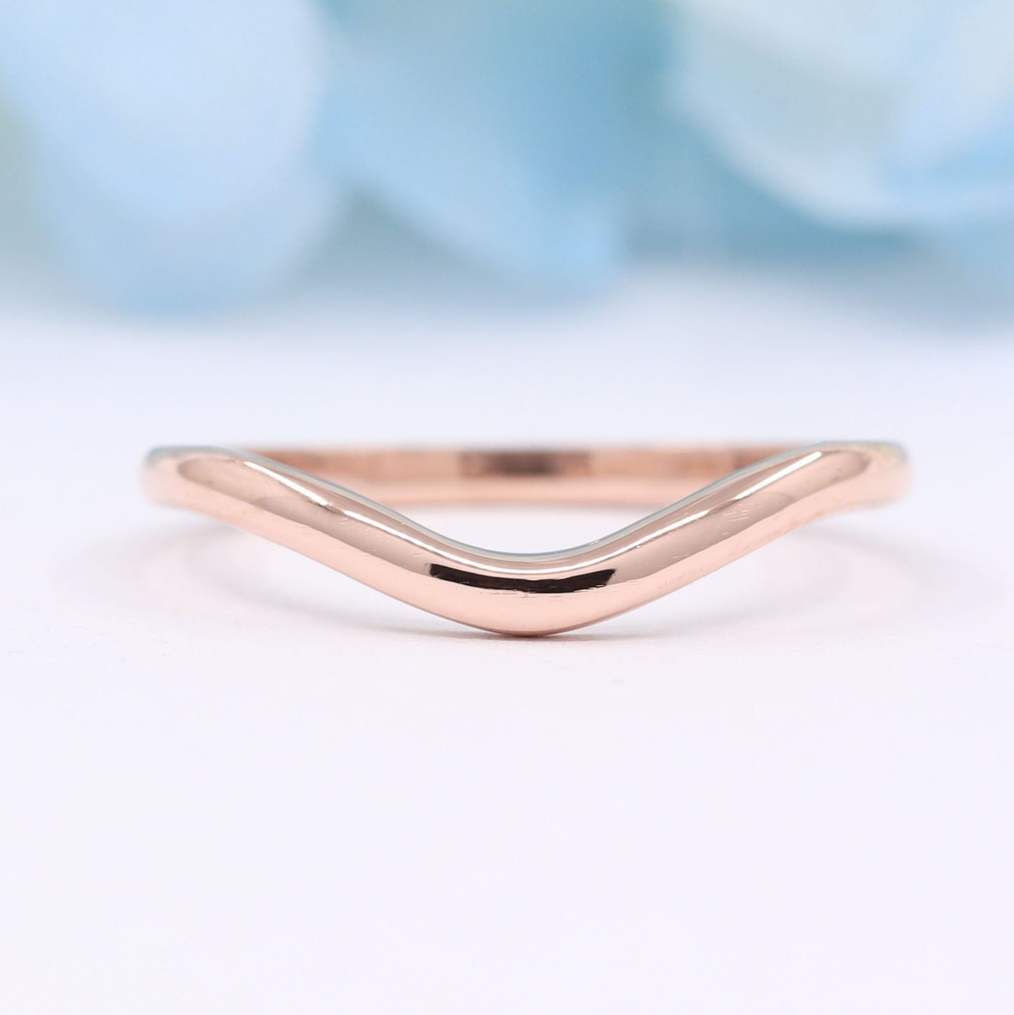 14K 1.8MM CURVED BAND