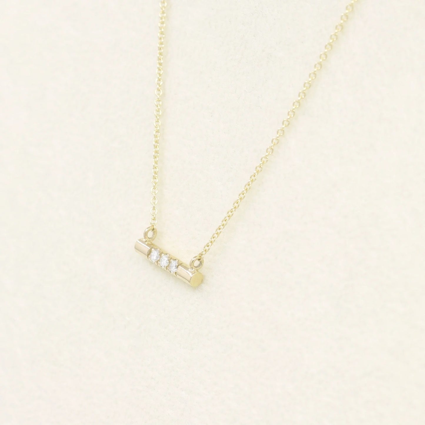 14K SOLID GOLD CIRCLE BAR DIAMOND NECKLACE