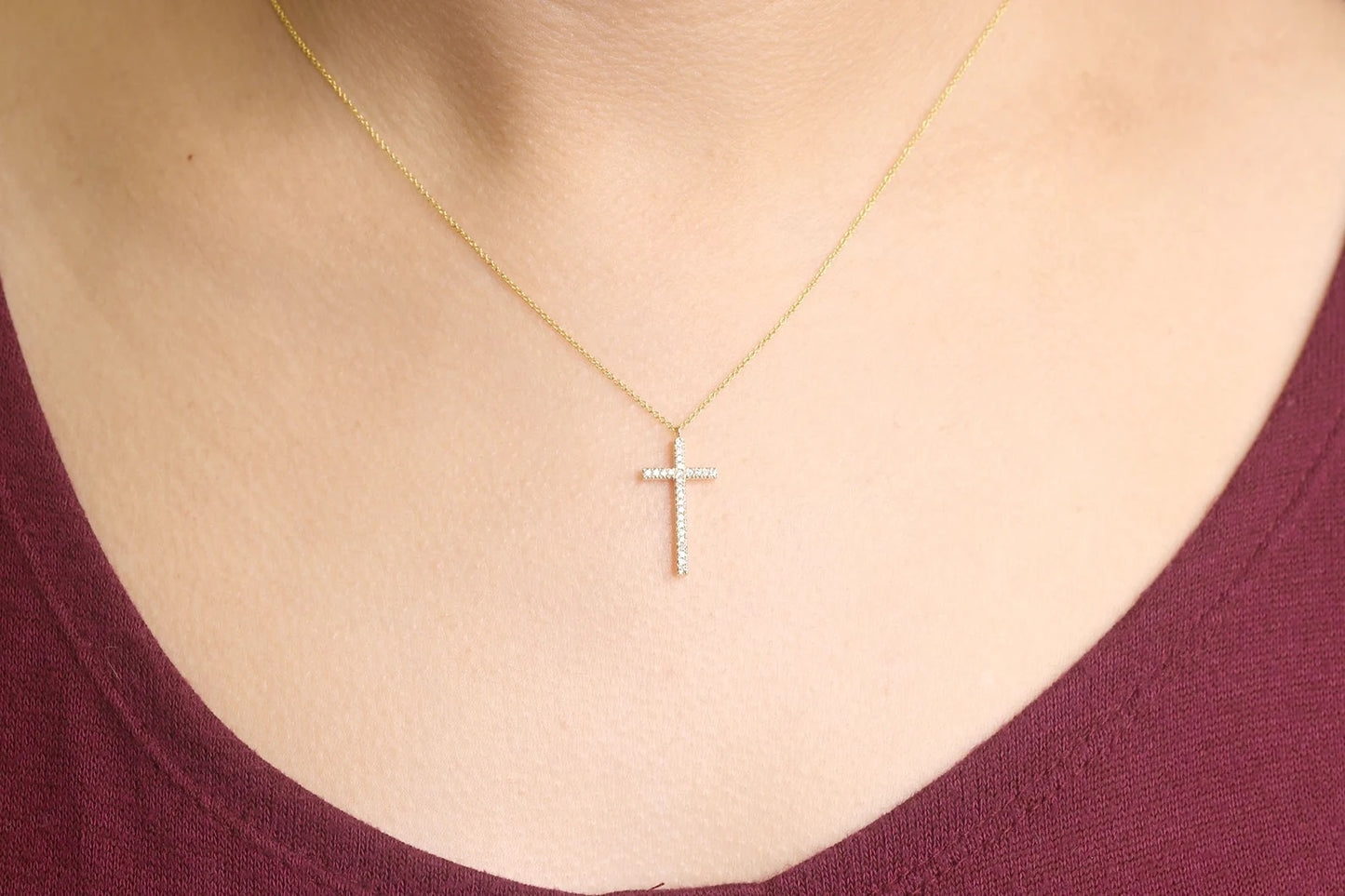 14K 0.18CT DIAMOND CROSS NECKLACE