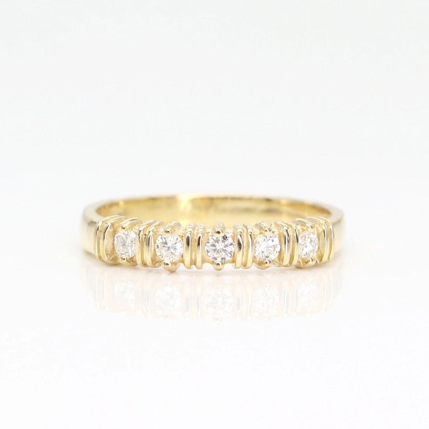 14K 0.15CT DIAMOND BAND