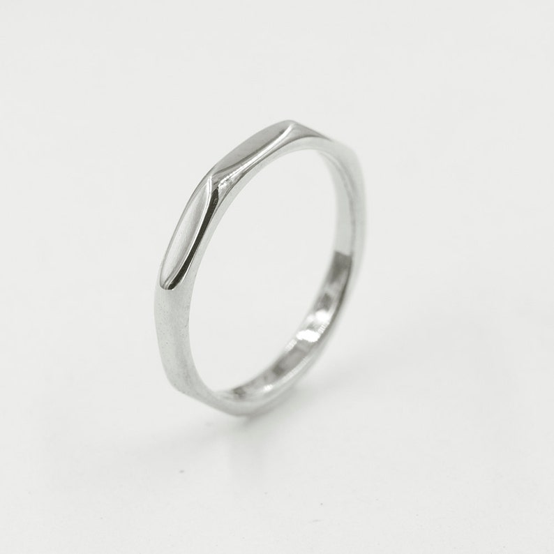 14K OCTAGONAL BAND