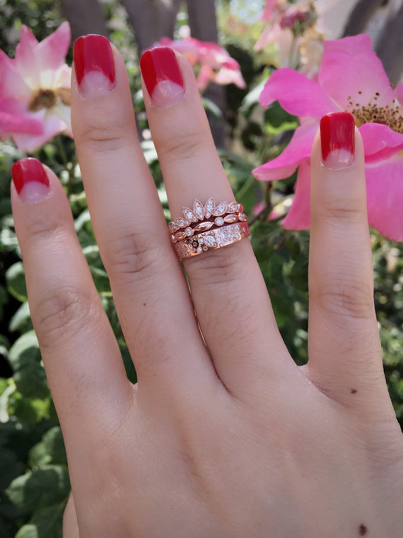 14K DIAMOND MARQUISE MILGRAIN CROWN BAND