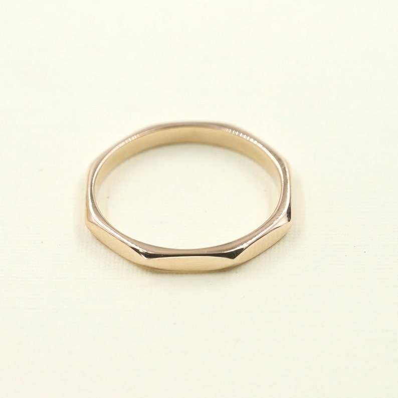 14K OCTAGONAL BAND