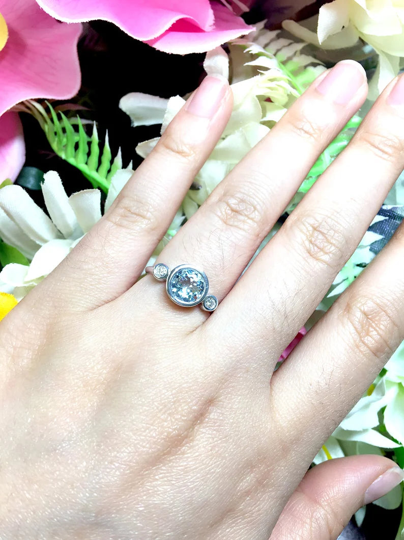 14K AQUAMARINE DIAMOND BEZEL RING