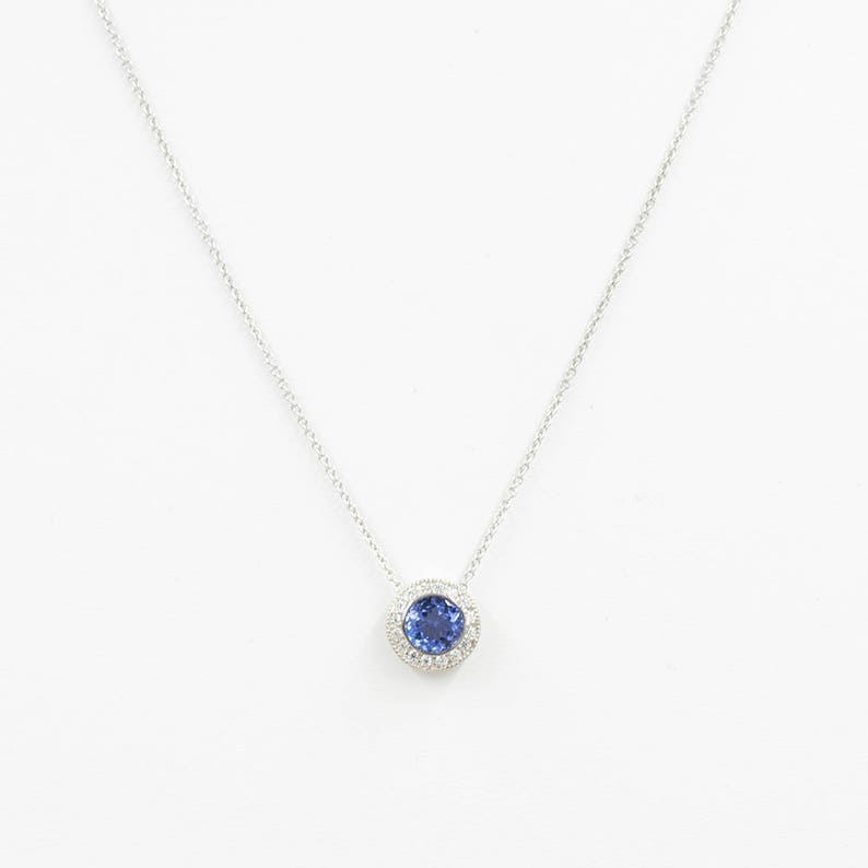 14K 1.3CT TANZANITE DIAMOND HALO NECKLACE