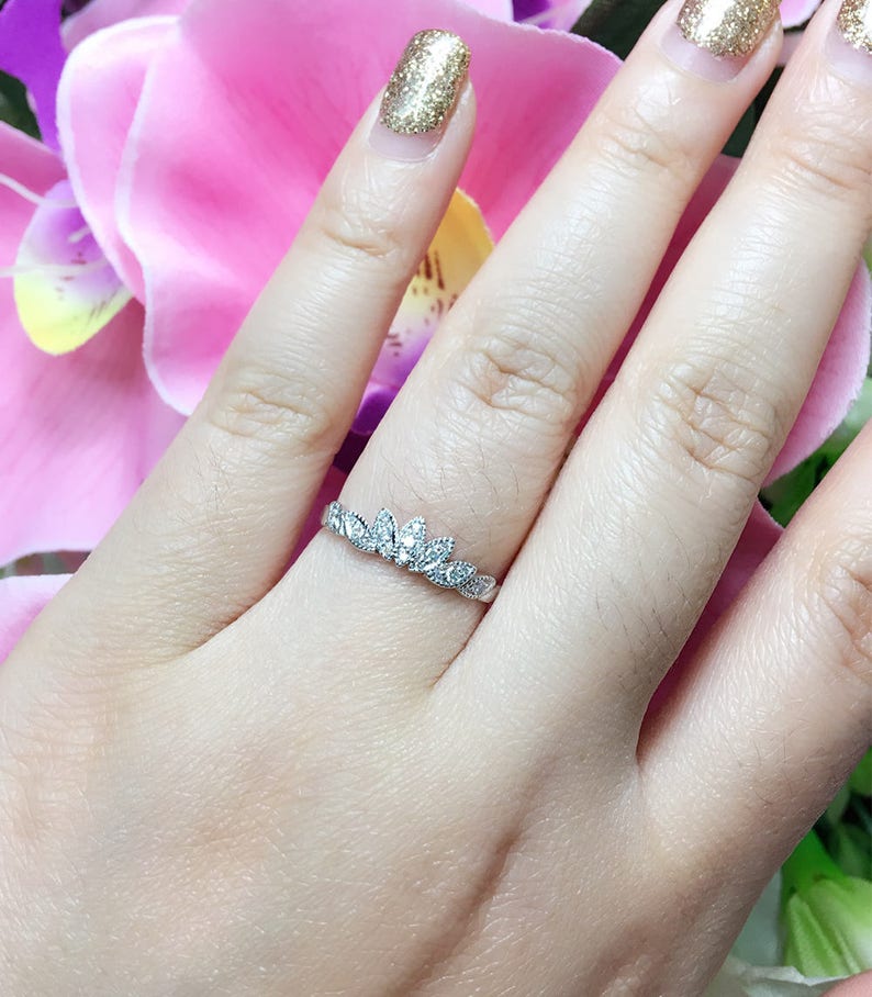 14K DIAMOND MARQUISE MILGRAIN CROWN BAND
