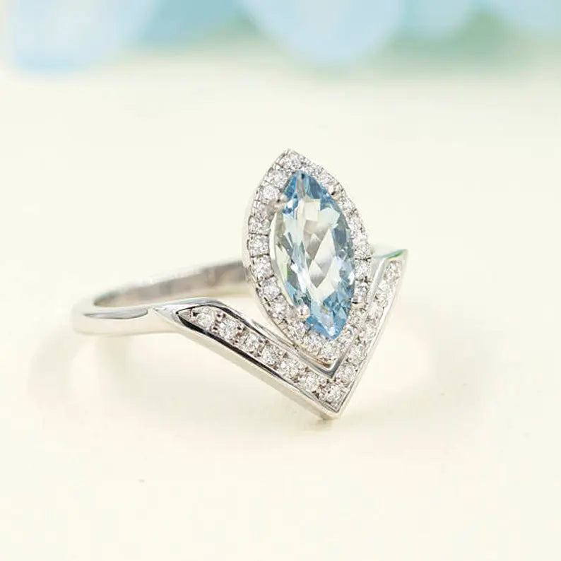 14K MARQUISE AQUAMARINE DIAMOND HALO V RING