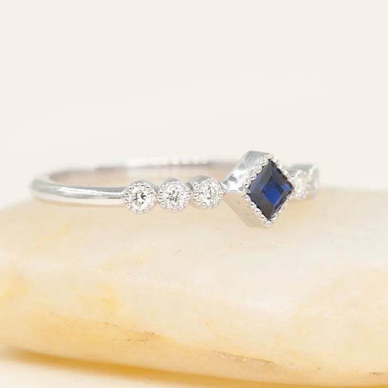 14K PRINCESS SAPPHIRE DIAMOND RING