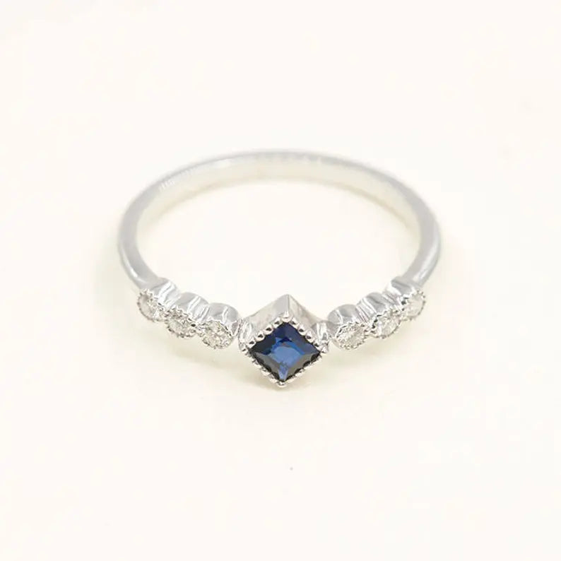 14K PRINCESS SAPPHIRE DIAMOND RING