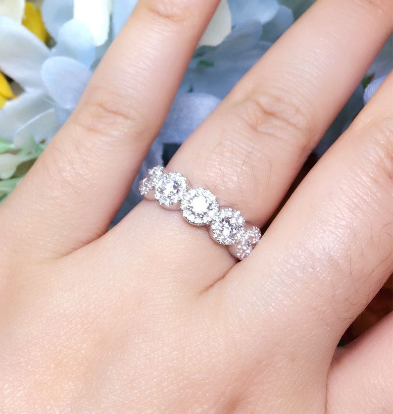 14K 0.50CT ROUND DIAMOND HALO BAND