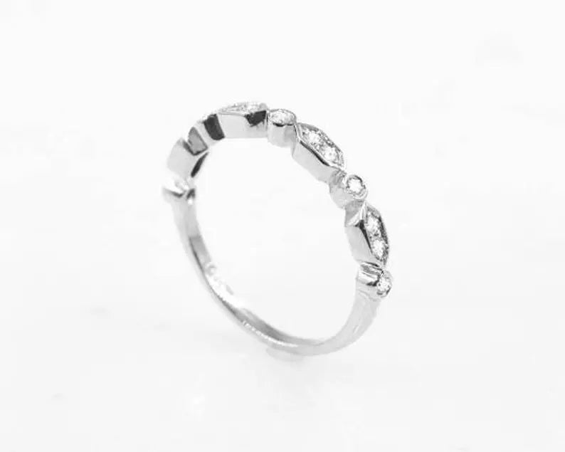 14K 0.23CT DIAMOND EDGE ART DECO BAND