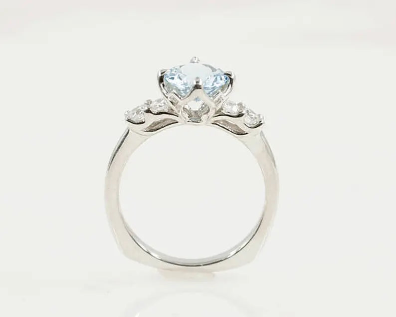 14K AQUAMARINE DIAMOND RING
