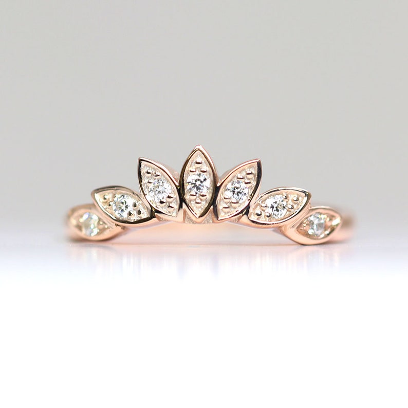 14K DIAMOND MARQUISE CROWN BAND