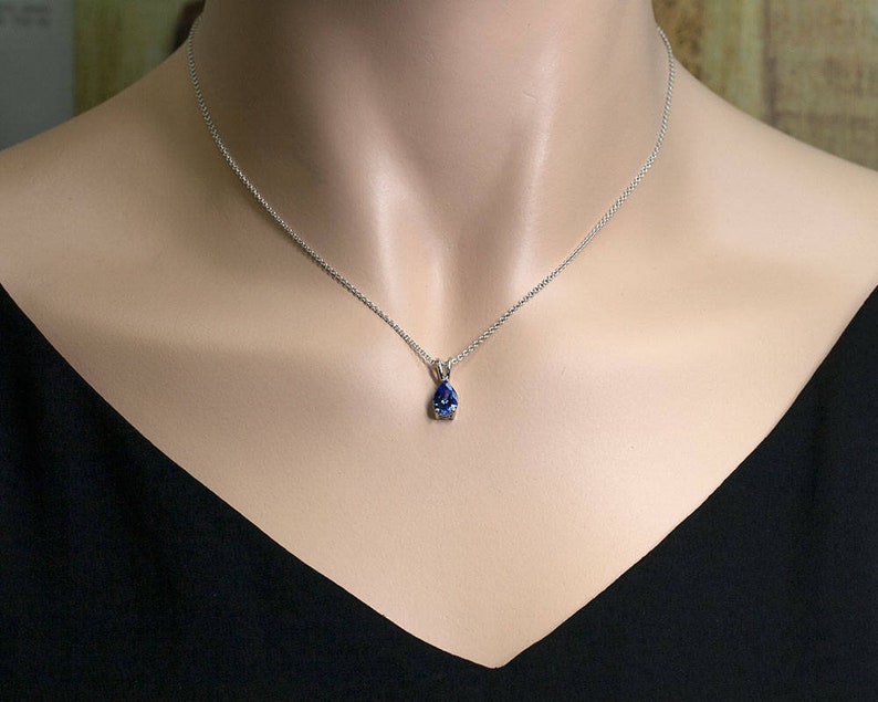 14K PEAR TANZANITE SOLITAIRE NECKLACE