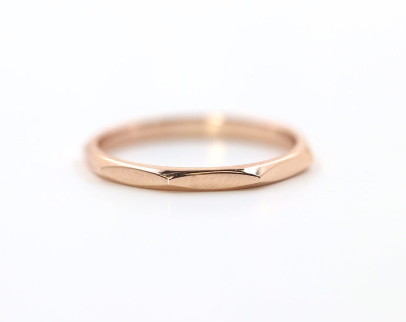 14K OCTAGONAL BAND