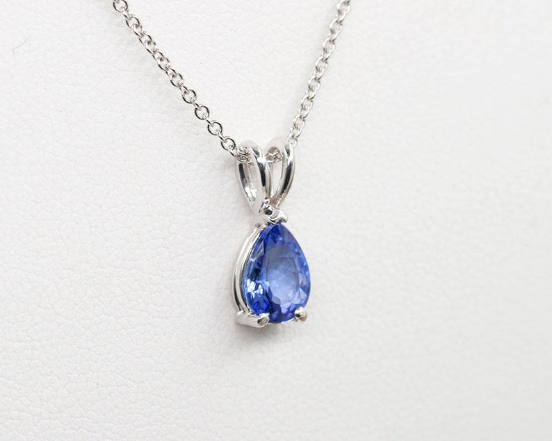 14K PEAR TANZANITE SOLITAIRE NECKLACE
