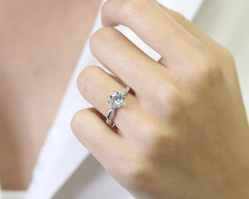 14K AQUAMARINE DIAMOND TWIST RING