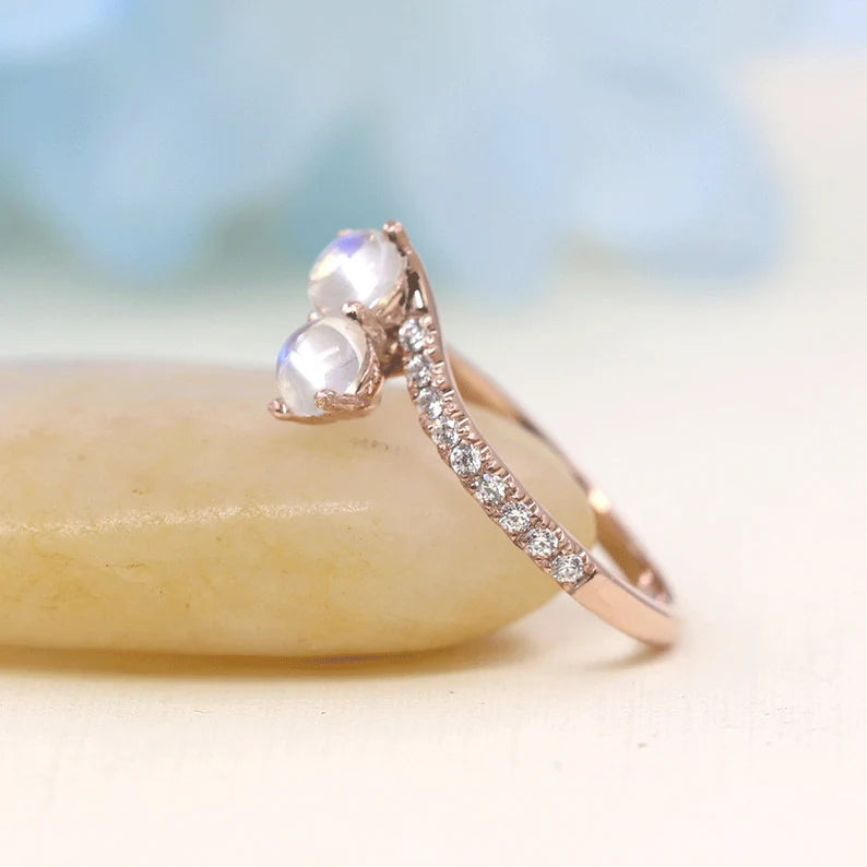 14K MOONSTONE DIAMOND OVERLAP RING
