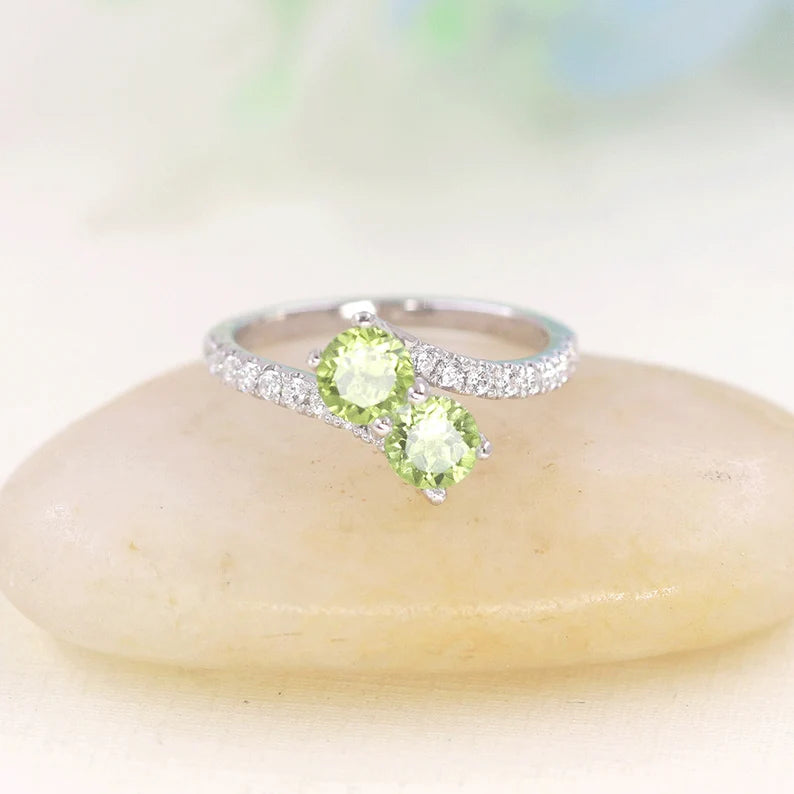 14K PERIDOT DIAMOND OVERLAP RING