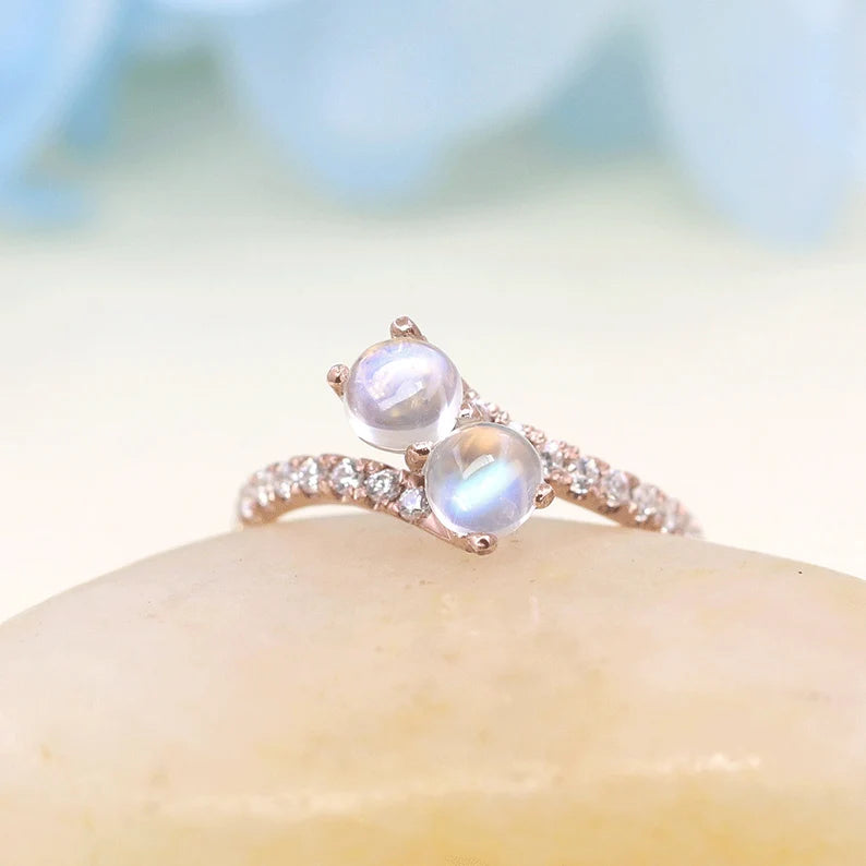 14K MOONSTONE DIAMOND OVERLAP RING