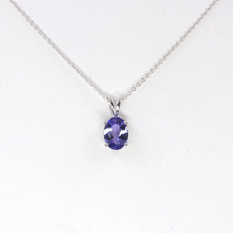 14K 1.2CT OVAL TANZANITE SOLITAIRE NECKLACE