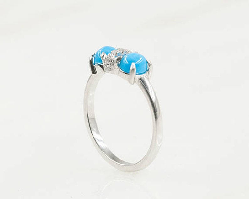 14K ROUND TURQUOISE DIAMOND RING