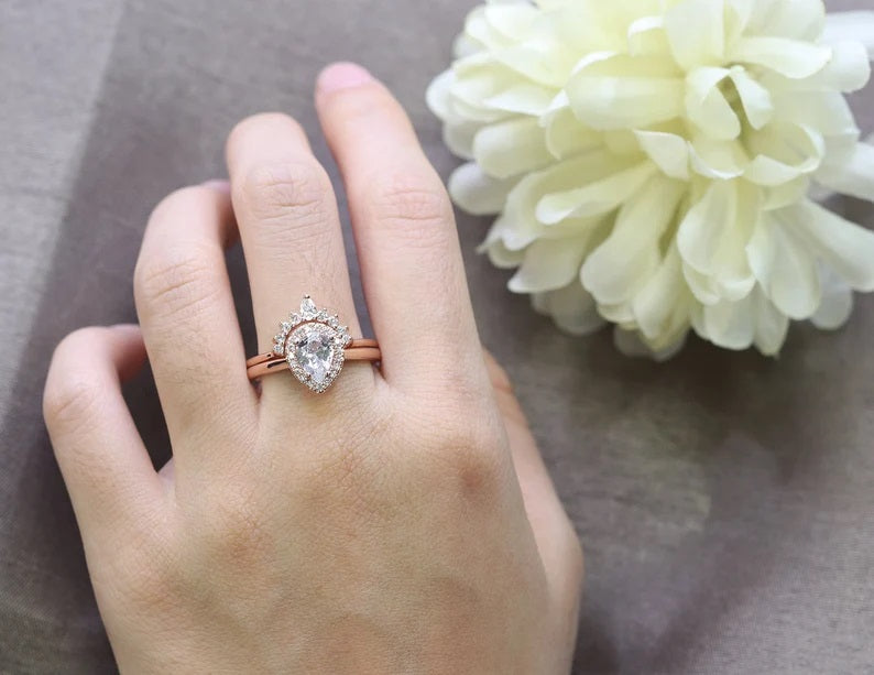 14K WHITE SAPPHIRE DIAMOND CROWN BAND 2 RING SET