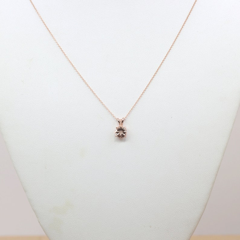 14K 1.3CT MORGANITE SOLITARIE NECKLACE