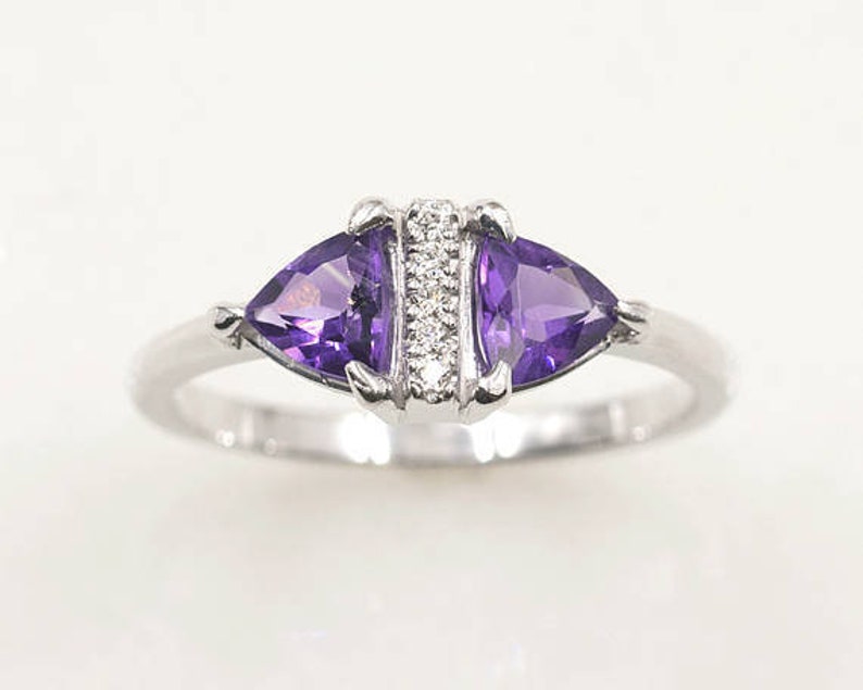 14K TRILLION AMETHYST DIAMOND RING