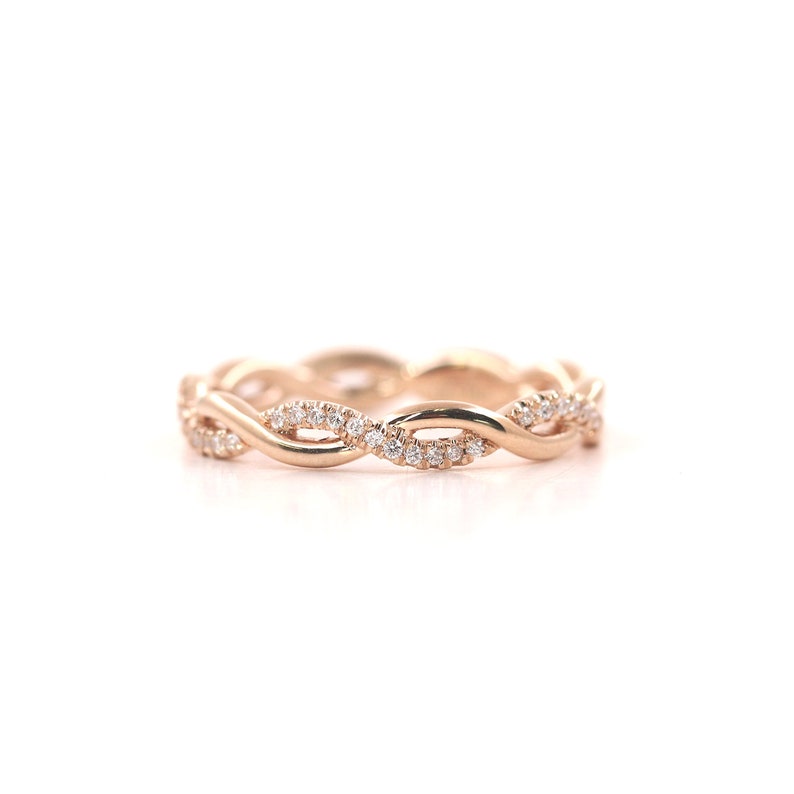 14K DIAMOND TWIST BAND