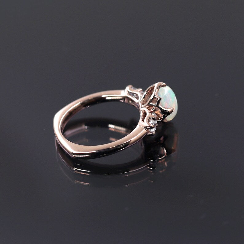 14K OPAL DIAMOND SQUARE BOTTOM RING