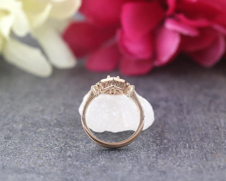 14K WHITE SAPPHIRE DIAMOND HALO VINTAGE STYLE RING