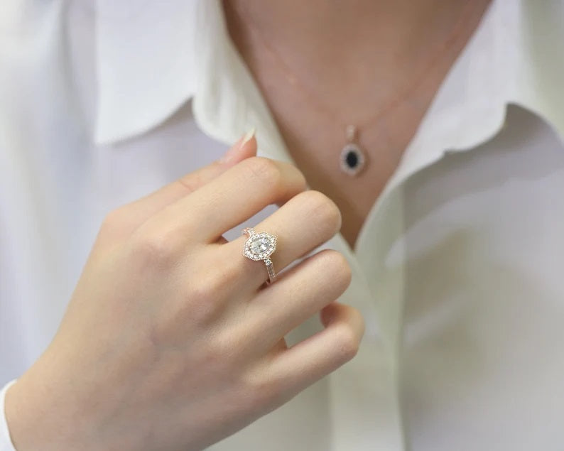 14K WHITE SAPPHIRE DIAMOND HALO VINTAGE STYLE RING
