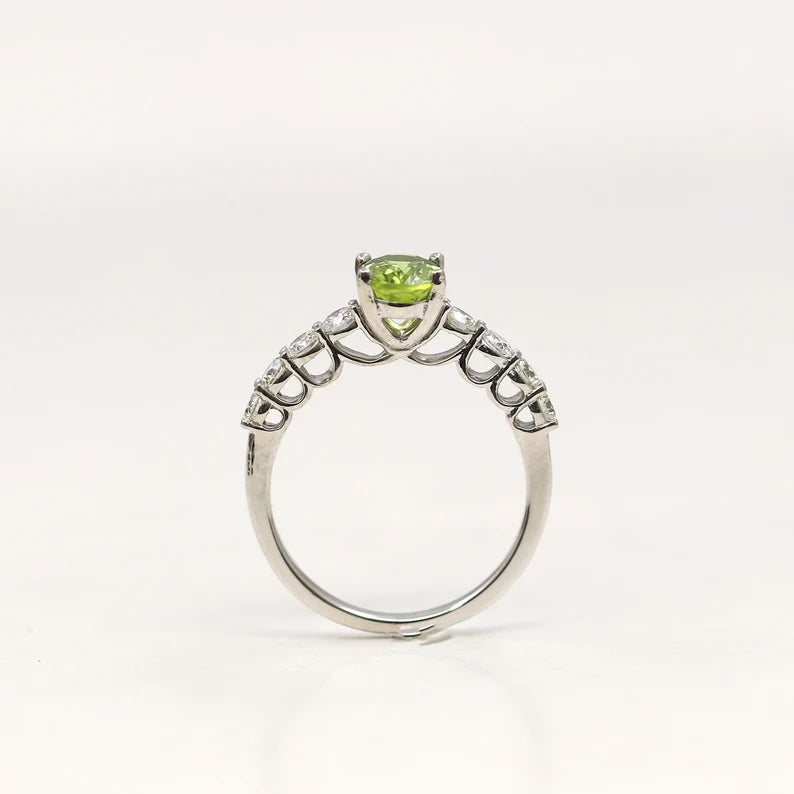 14K OVAL PERIDOT DIAMOND RING