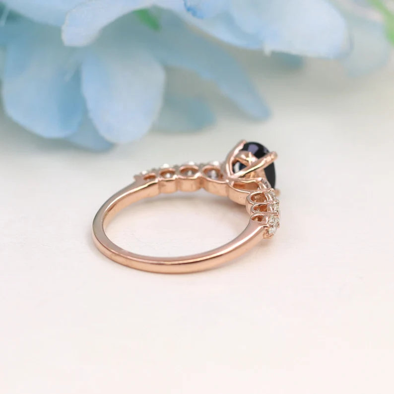 14K OVAL SAPPHIRE DIAMOND RING