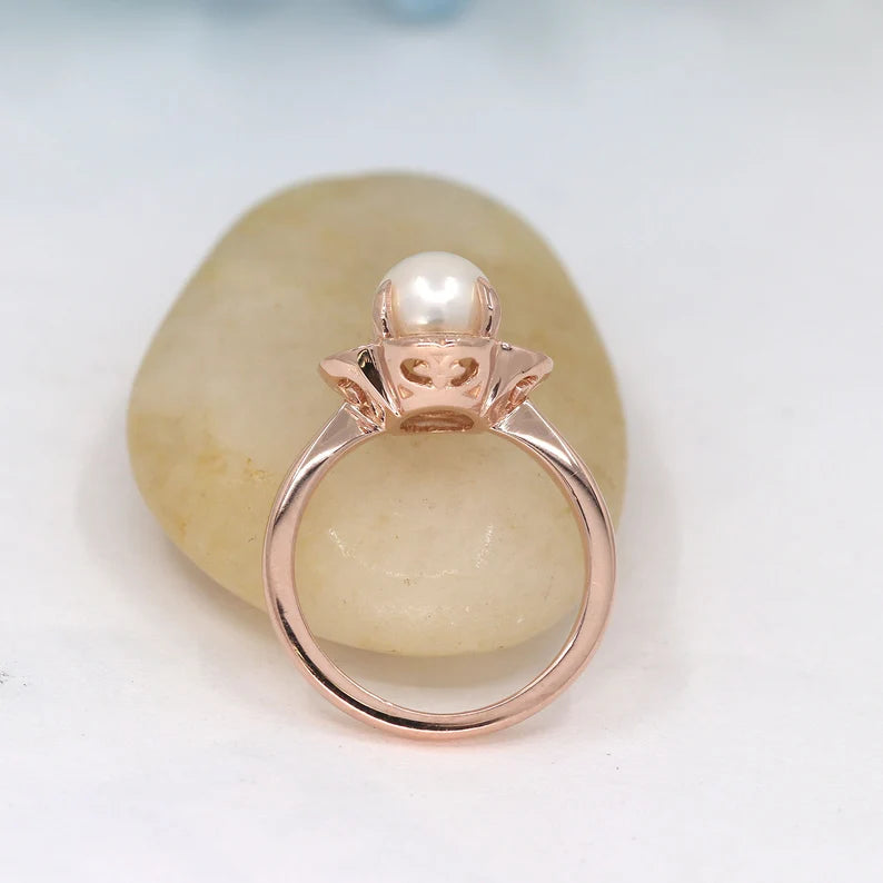 14K PEARL DIAMOND FLOWER RING