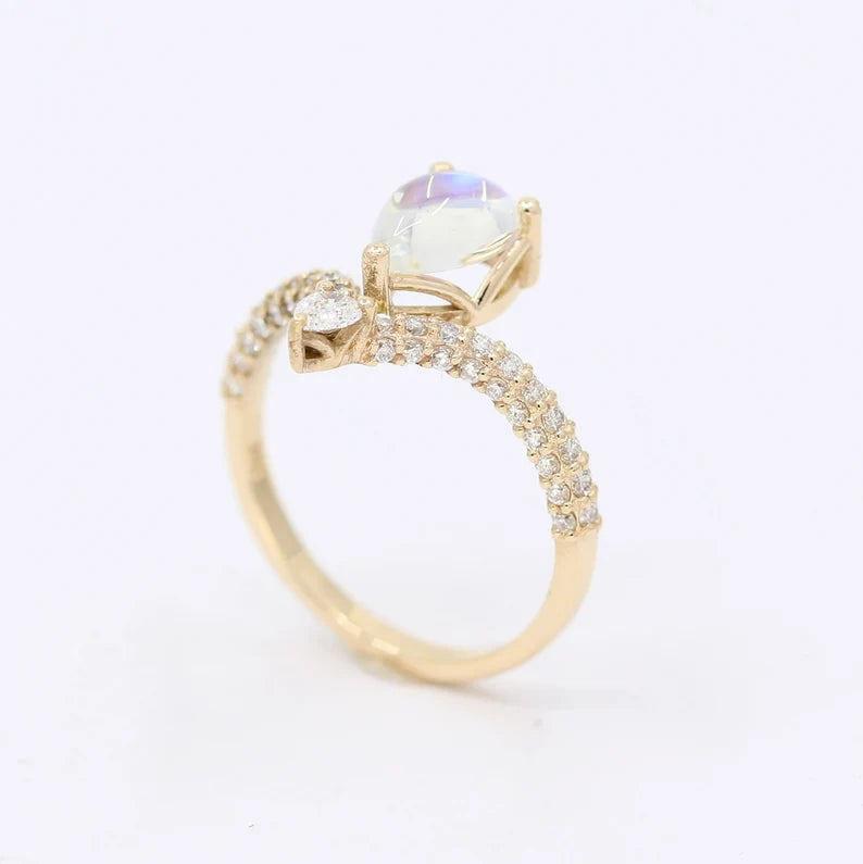 14K MOONSTONE DIAMOND CHEVRON RING