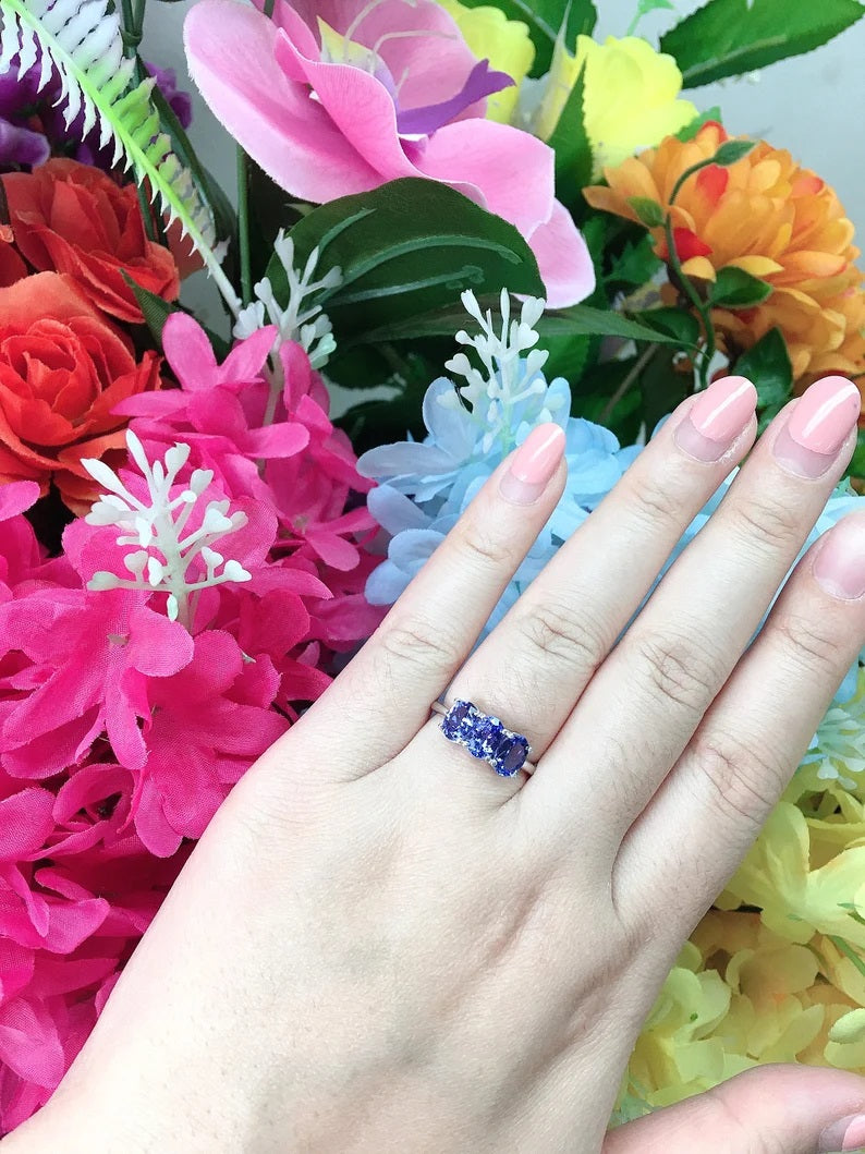 14K OVAL TANZANITE BAND