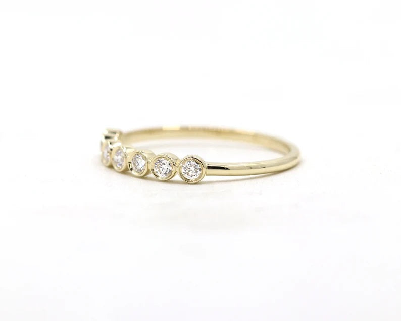 14K 7 DIAMOND BEZEL BAND